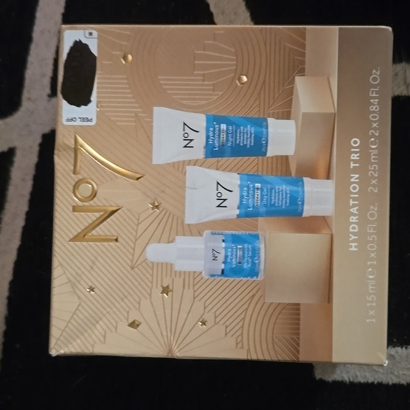 No7 Other - No7Hydration Trio gift set Hp🔥🔥🔥